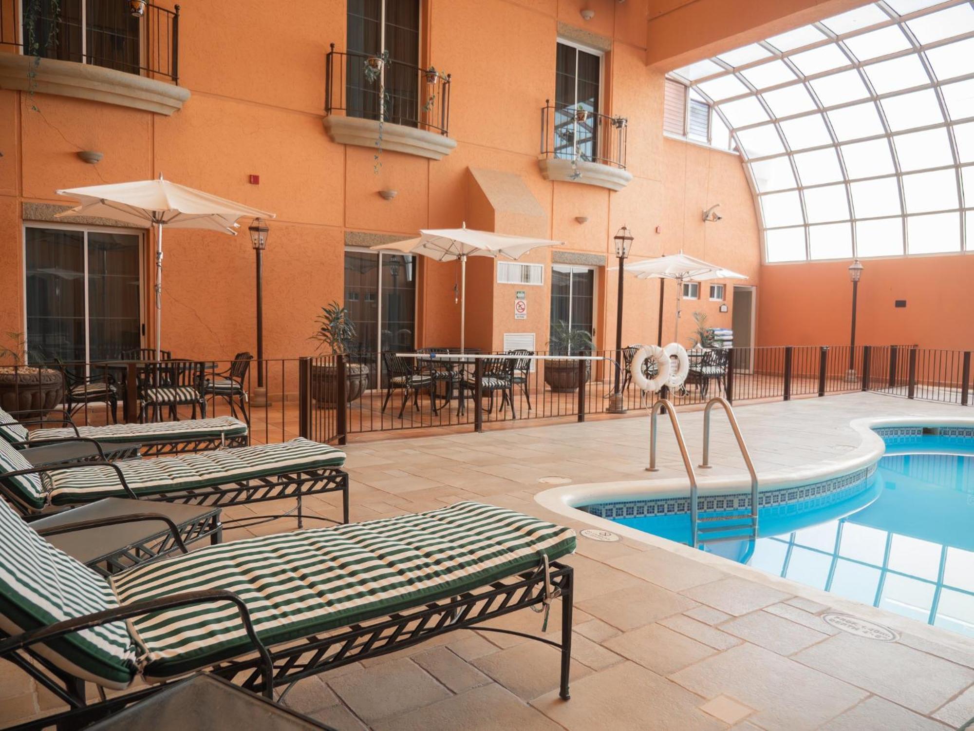 Holiday Inn Express Silao-Aeropuerto Bajio By Ihg Esterno foto