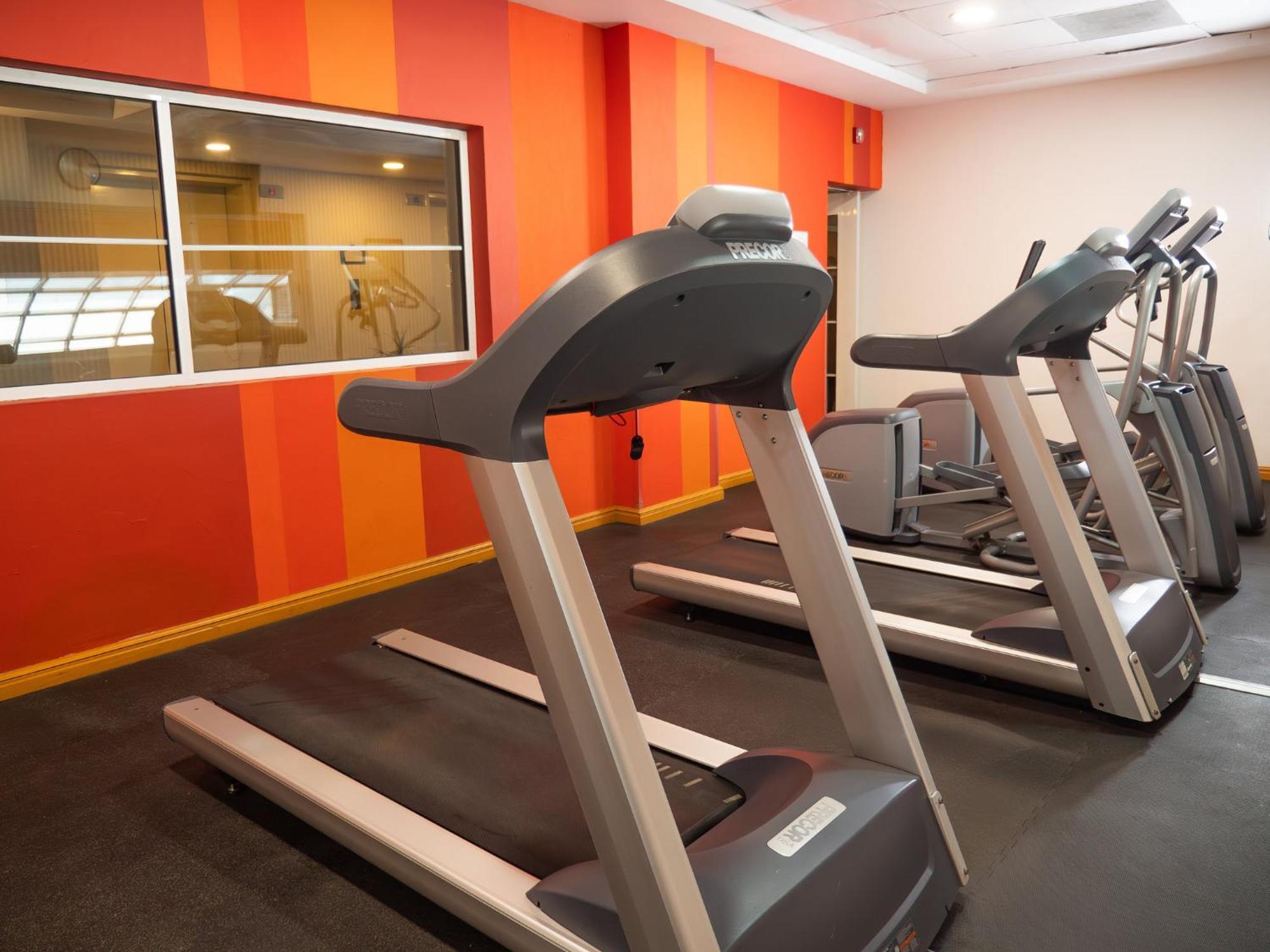 Holiday Inn Express Silao-Aeropuerto Bajio By Ihg Esterno foto