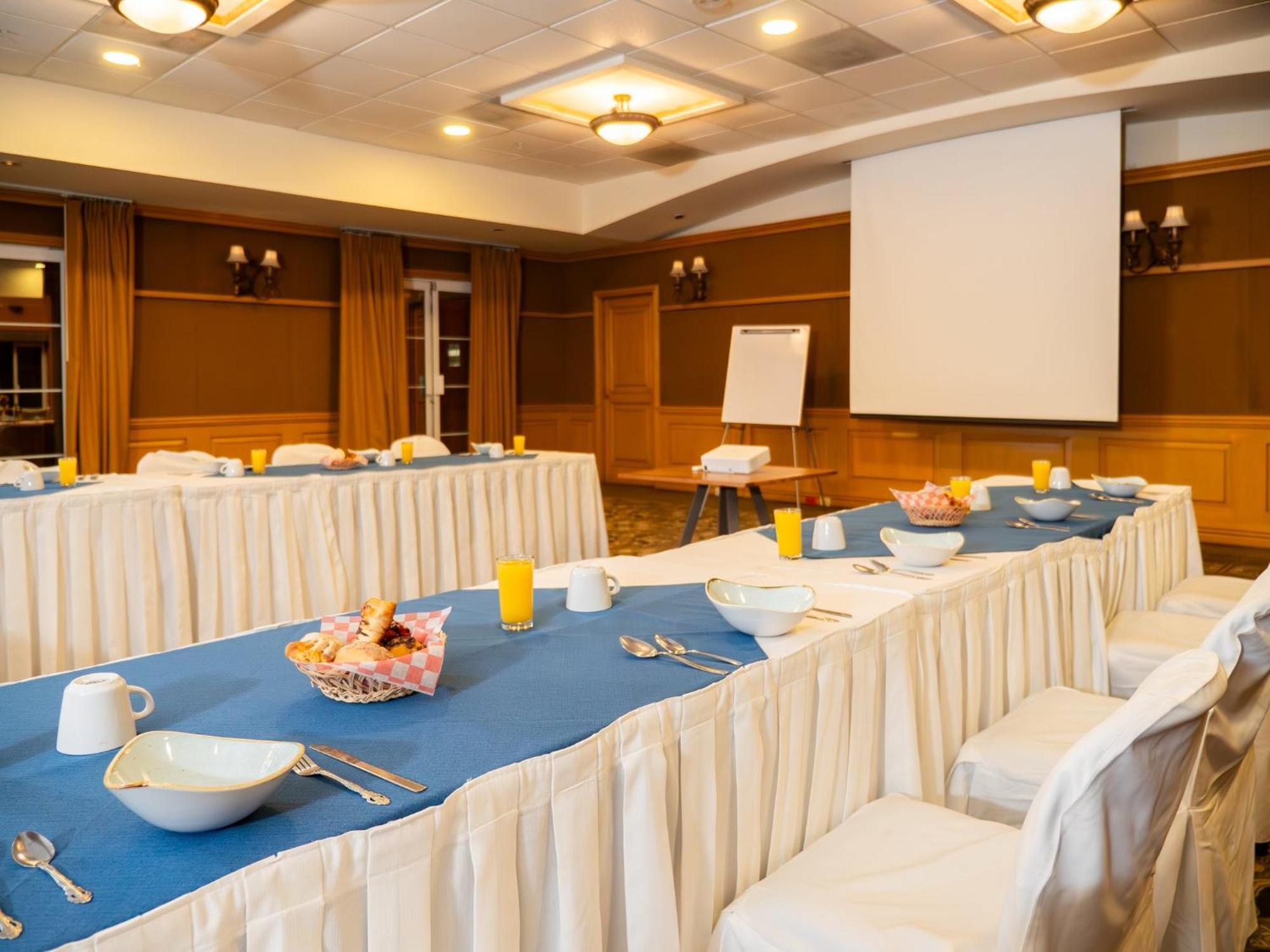 Holiday Inn Express Silao-Aeropuerto Bajio By Ihg Esterno foto
