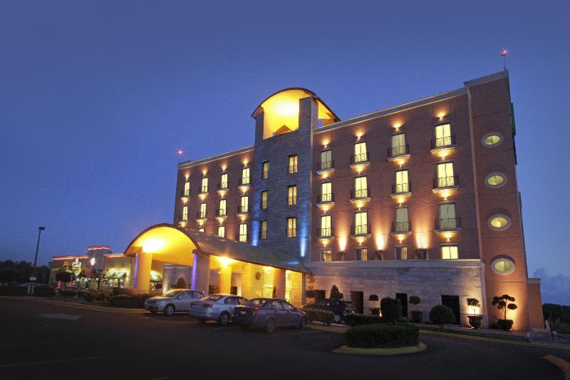Holiday Inn Express Silao-Aeropuerto Bajio By Ihg Esterno foto